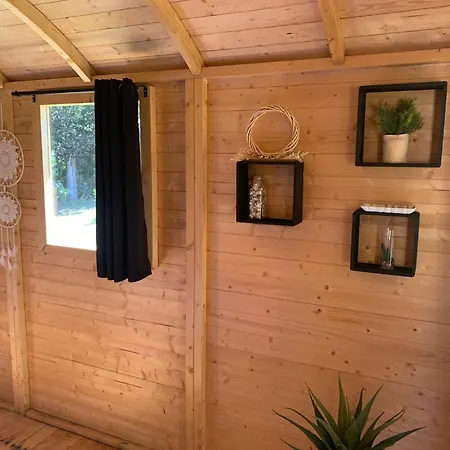 La Roulotte Depote Frühstückspension Monbéqui