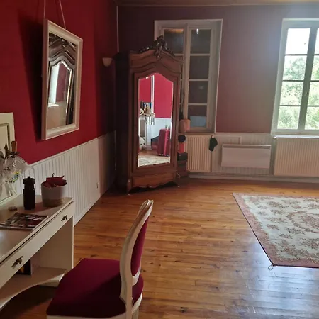 Frühstückspension La Roulotte Depote Monbéqui