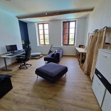 La Roulotte Depote Monbéqui